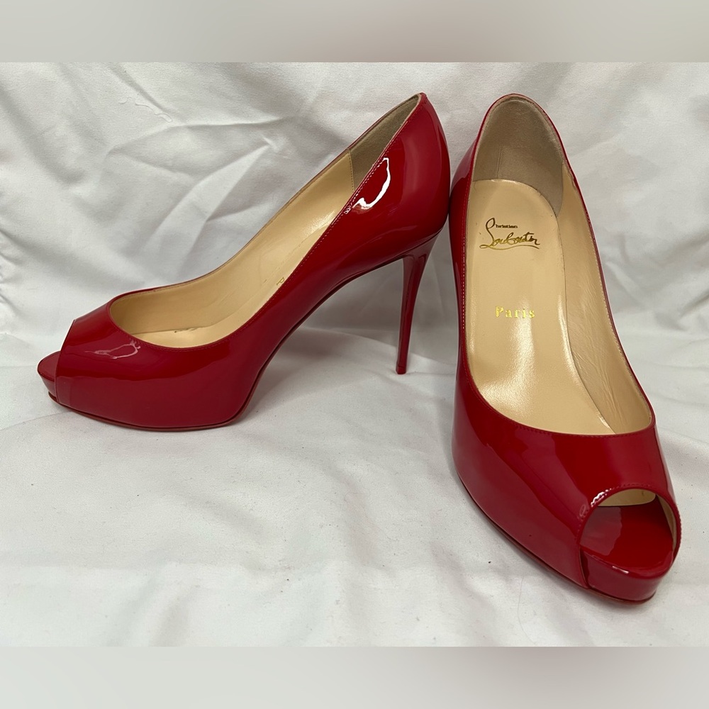 Christian Louboutin New Very Prive 100 Heels - Red- Size 39.5 Brand New